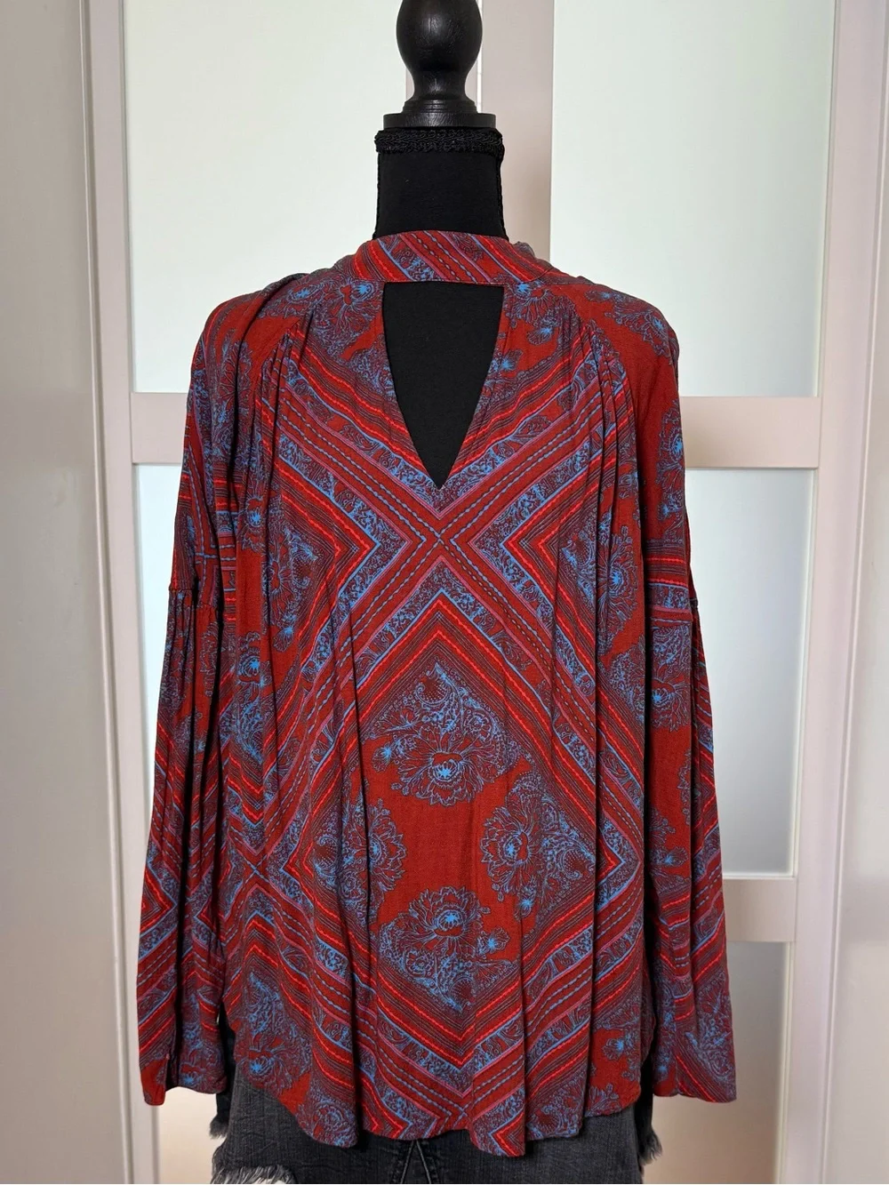 Free People Walking on a Dream Boho Long Sleeve Keyhole Tunic, size Small.
